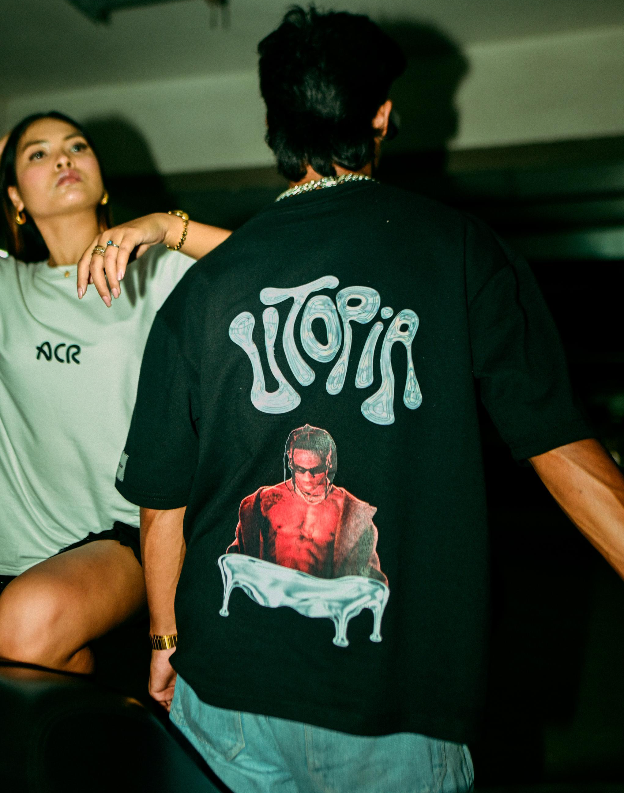 UTOPIA ROAR Ebony T-Shirt